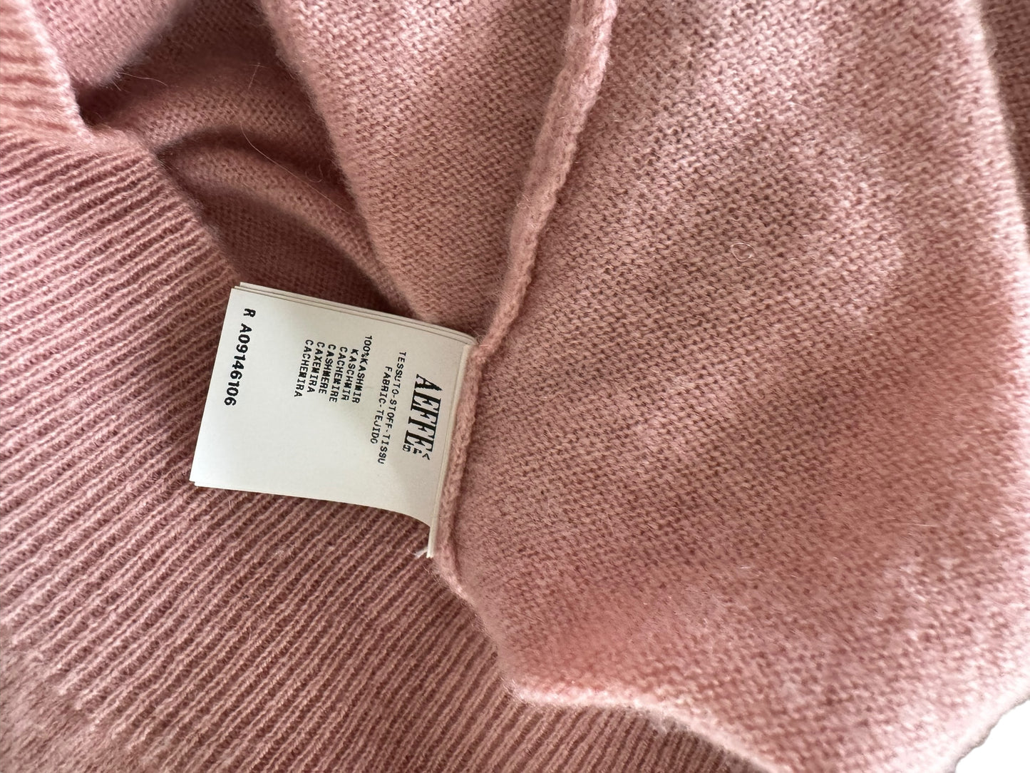 MOSCHINO ciao Bella pink sweater size small