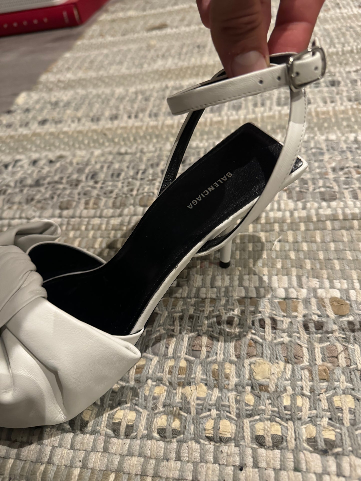 BALENCIAGA white sandals size 6.5