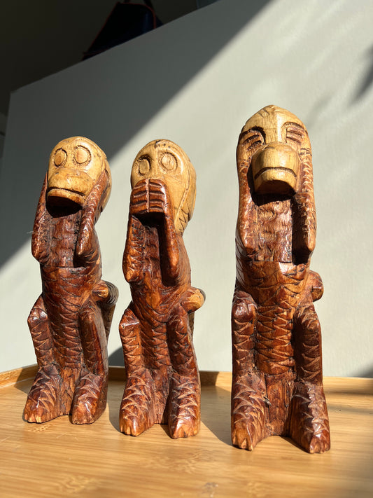 3 Monkeys (hear no, see no, do no evil) Statues